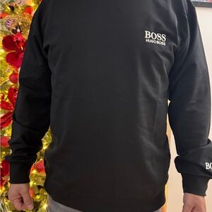 BOSS Men's Classic Black Crewneck Sweater